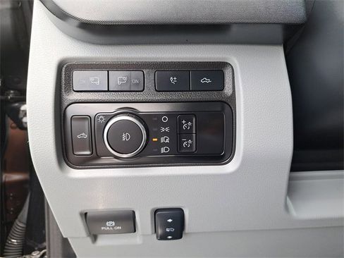 Used 2024 Ford F350 Limited w/ FX4 Off-Road Package image 25