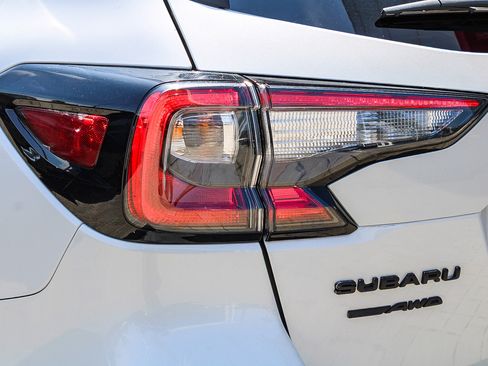 Used 2024 Subaru Outback Limited AWD/4WD image 8