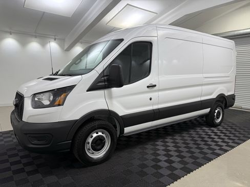 New 2025 Ford Transit 250 148 Medium Roof w/ Load Area Protection Package image 4