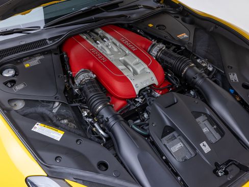 Used 2019 Ferrari 812 Superfast image 48