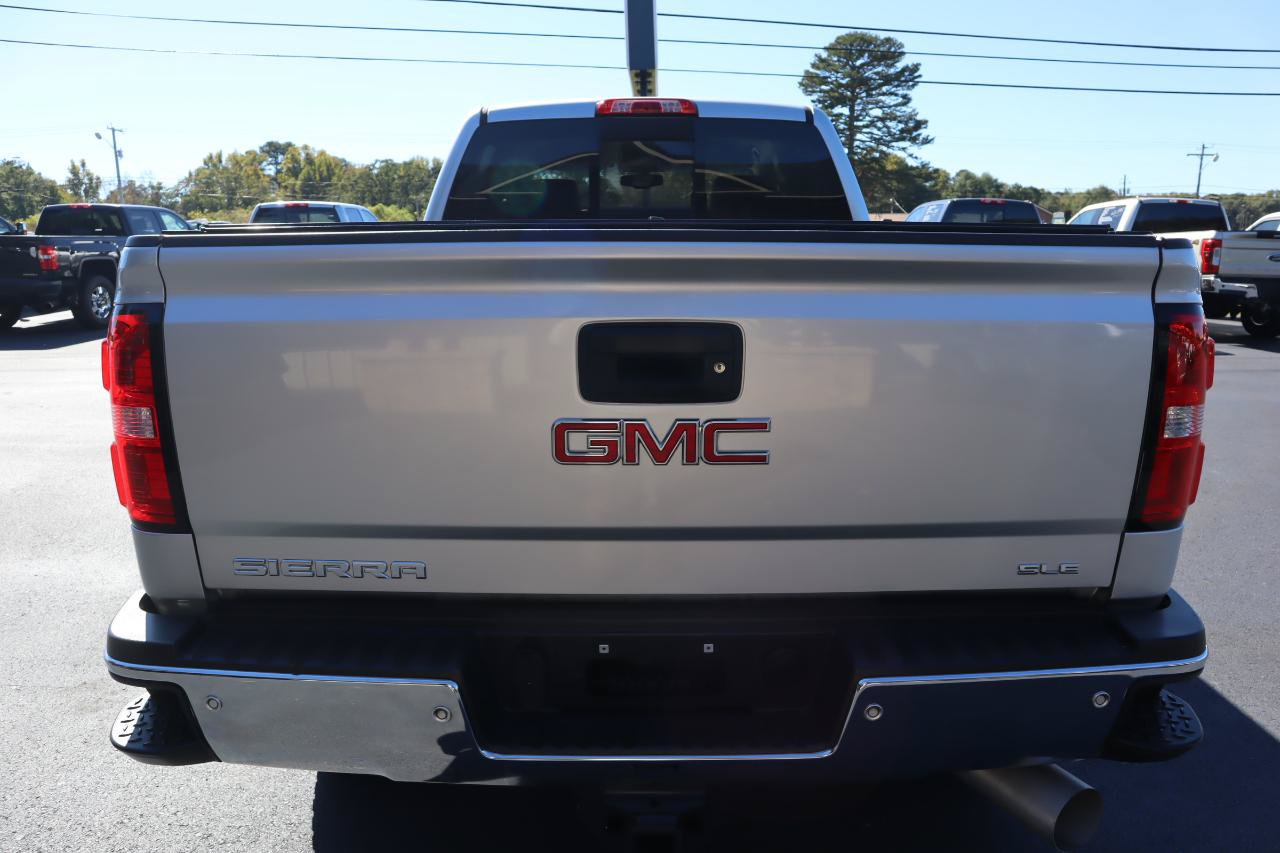Used 2019 GMC Sierra 2500 SLE w/ SLE Preferred Package AWD/4WD image 8