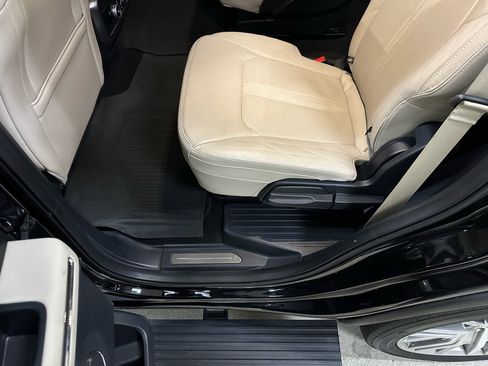 Certified 2023 Ford Expedition Platinum image 27