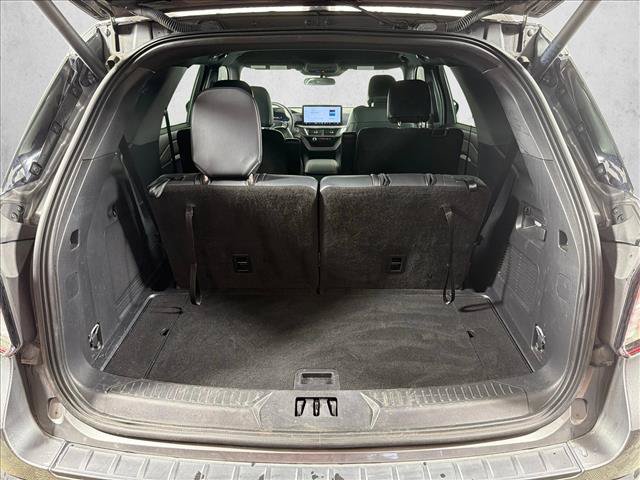 Used 2025 Ford Explorer ST-Line AWD/4WD image 18