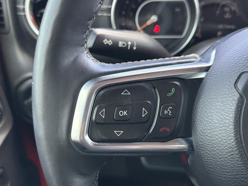 Used 2018 Jeep Wrangler Unlimited Sahara w/ Cold Weather Group image 20