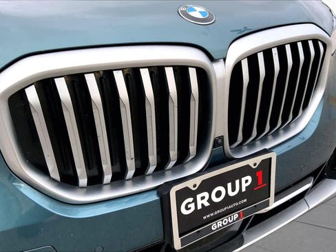 Used 2024 BMW X5 xDrive40i w/ Premium Package AWD/4WD image 29