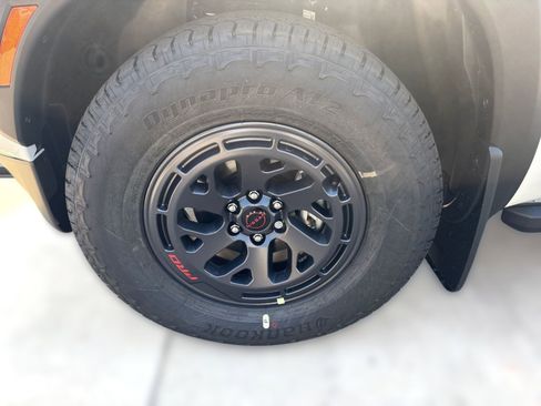 New 2026 Nissan Frontier Pro-X w/ Pro-X Convenience Package image 12