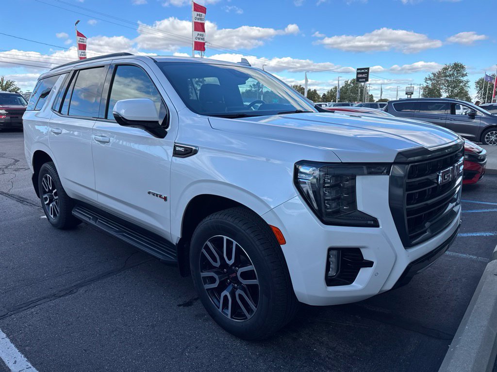 Used 2023 GMC Yukon AT4 AWD/4WD image 1