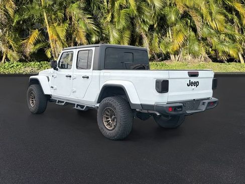 Used 2024 Jeep Gladiator Sport AWD/4WD image 7