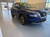 Used 2023 Nissan Rogue SV image 3