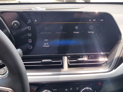 New 2026 Chevrolet Trax LT w/ Driver Confidence Package image 15