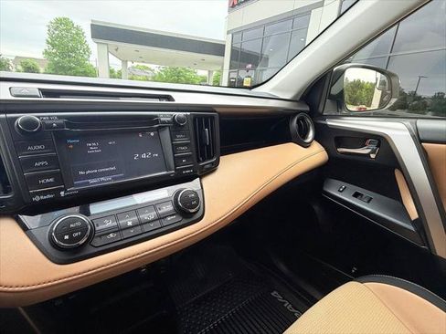 Used 2016 Toyota RAV4 XLE AWD/4WD image 22