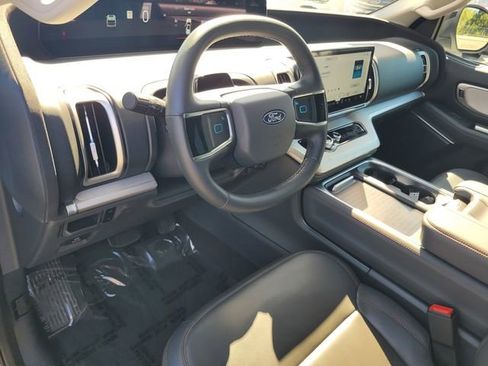 Certified 2025 Ford Expedition Max Active RWD image 9