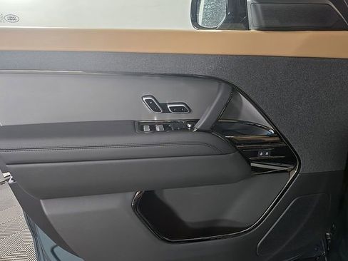 New 2026 Land Rover Range Rover Sport Dynamic SE AWD/4WD image 12
