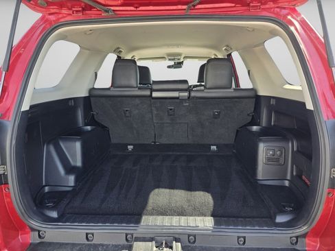 Used 2024 Toyota 4Runner SR5 Premium AWD/4WD image 30