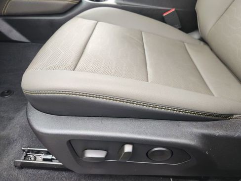 Used 2025 Chevrolet Colorado ZR2 w/ Technology Package image 23