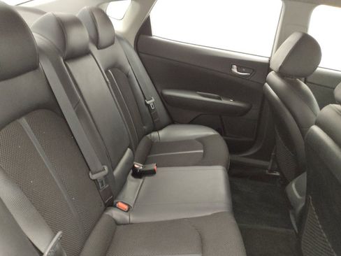 Used 2020 Kia Optima S image 19