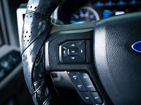 Used 2019 Ford F250 XLT AWD/4WD image 28