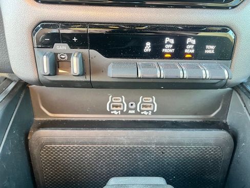 Used 2025 RAM 1500 Lone Star AWD/4WD image 24