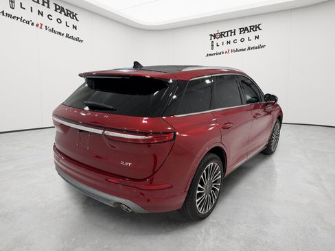 Used 2021 Lincoln Corsair Reserve w/ Equipment Group 201A AWD/4WD image 5