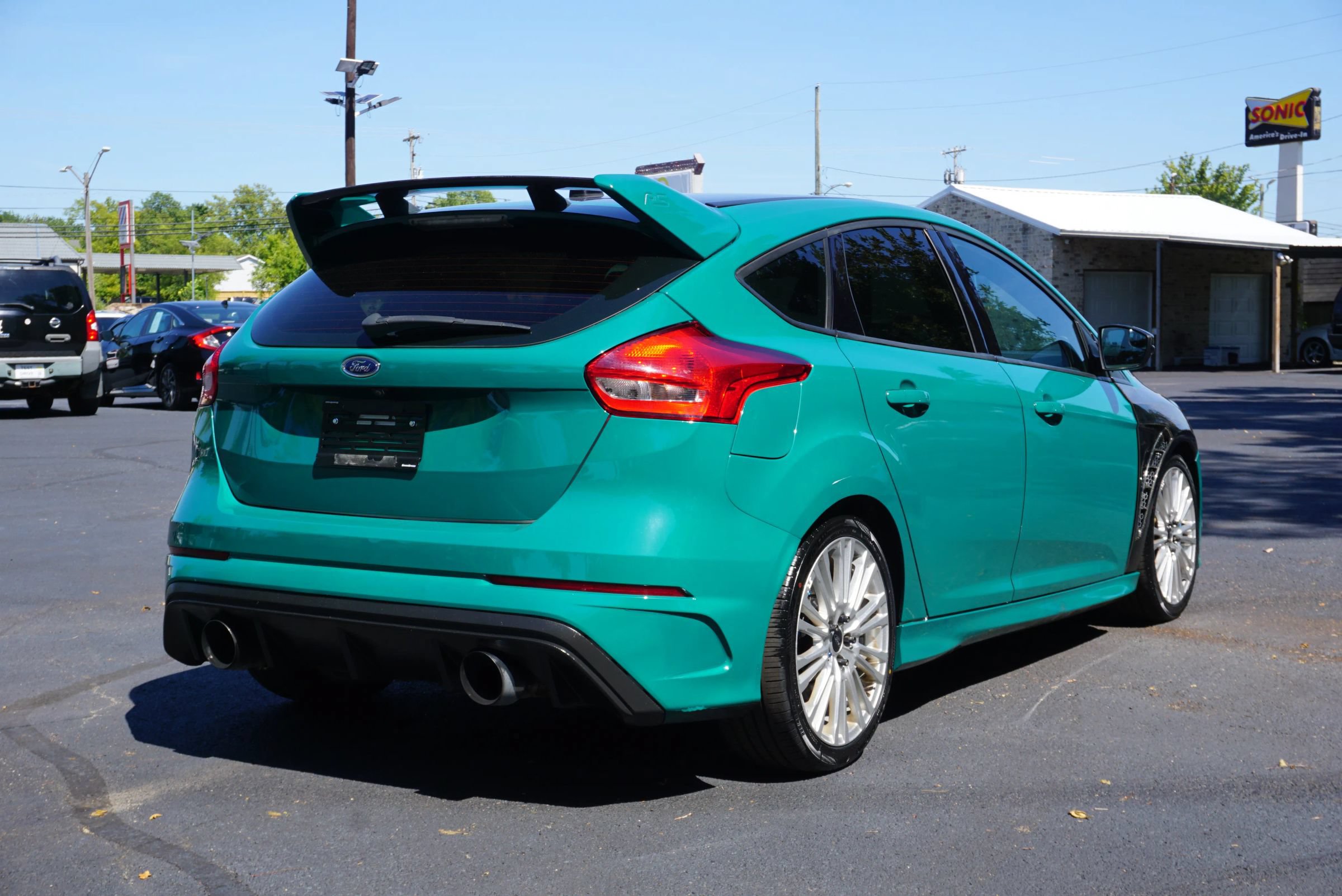 Used 2017 Ford Focus RS AWD/4WD image 5