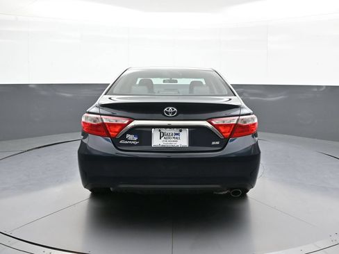 Used 2017 Toyota Camry SE FWD image 7