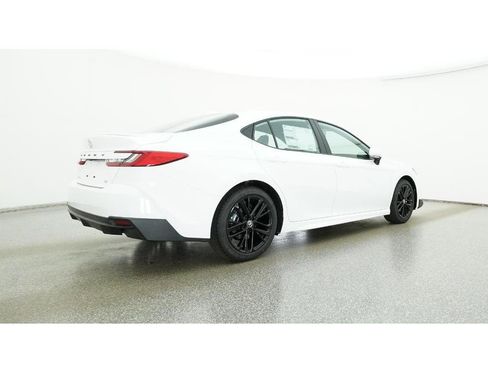 New 2026 Toyota Camry SE image 25