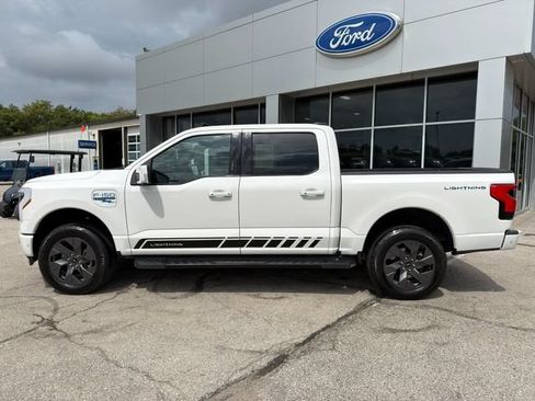 Used 2022 Ford F150 Lightning Lariat w/ Equipment Group 511A High AWD/4WD image 4