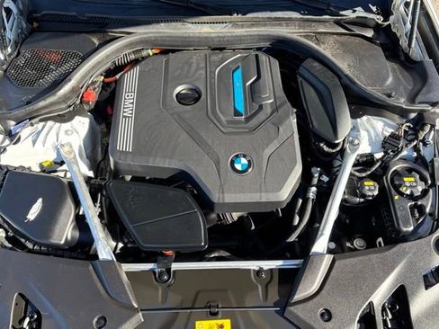 Used 2023 BMW 530e xDrive 530e iPerformance image 26