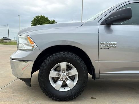 Used 2021 RAM 1500 Classic SLT RWD image 5