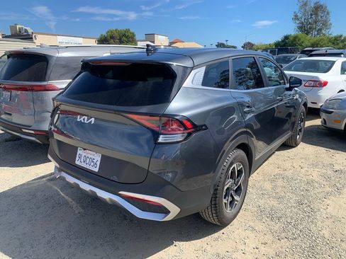 Used 2024 Kia Sportage LX FWD image 5