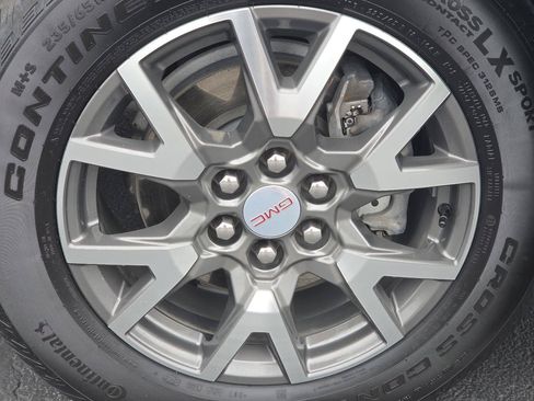 Used 2023 GMC Acadia SLE w/ Driver Convenience Package AWD/4WD image 13
