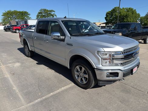 Used 2019 Ford F150 Lariat w/ Equipment Group 502A Luxury AWD/4WD image 2