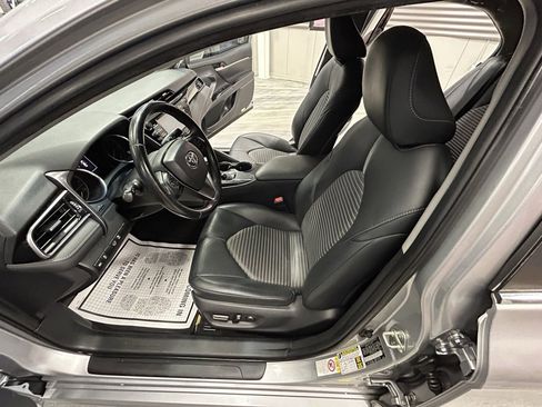 Used 2019 Toyota Camry SE image 49