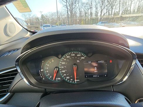 Used 2022 Chevrolet Trax LT w/ Sport Edition image 16