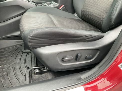 Used 2019 Nissan Rogue SV w/ Sun & Sound Touring Package image 28