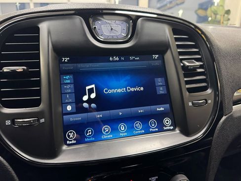 Used 2017 Chrysler 300 S image 25