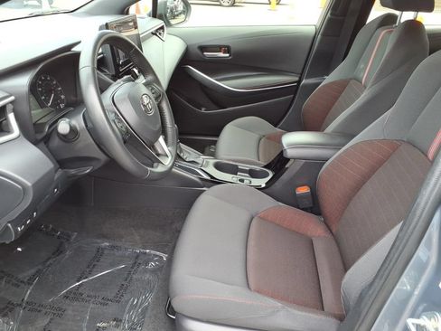 Used 2025 Toyota Corolla SE FWD image 12
