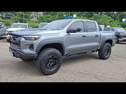 Certified 2025 Chevrolet Colorado ZR2 w/ ZR2 Bison Edition AWD/4WD image 4