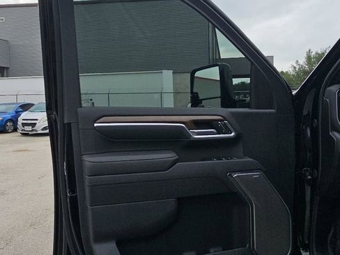 Used 2026 Chevrolet Silverado 3500 High Country w/ High Country Premium Package AWD/4WD image 11