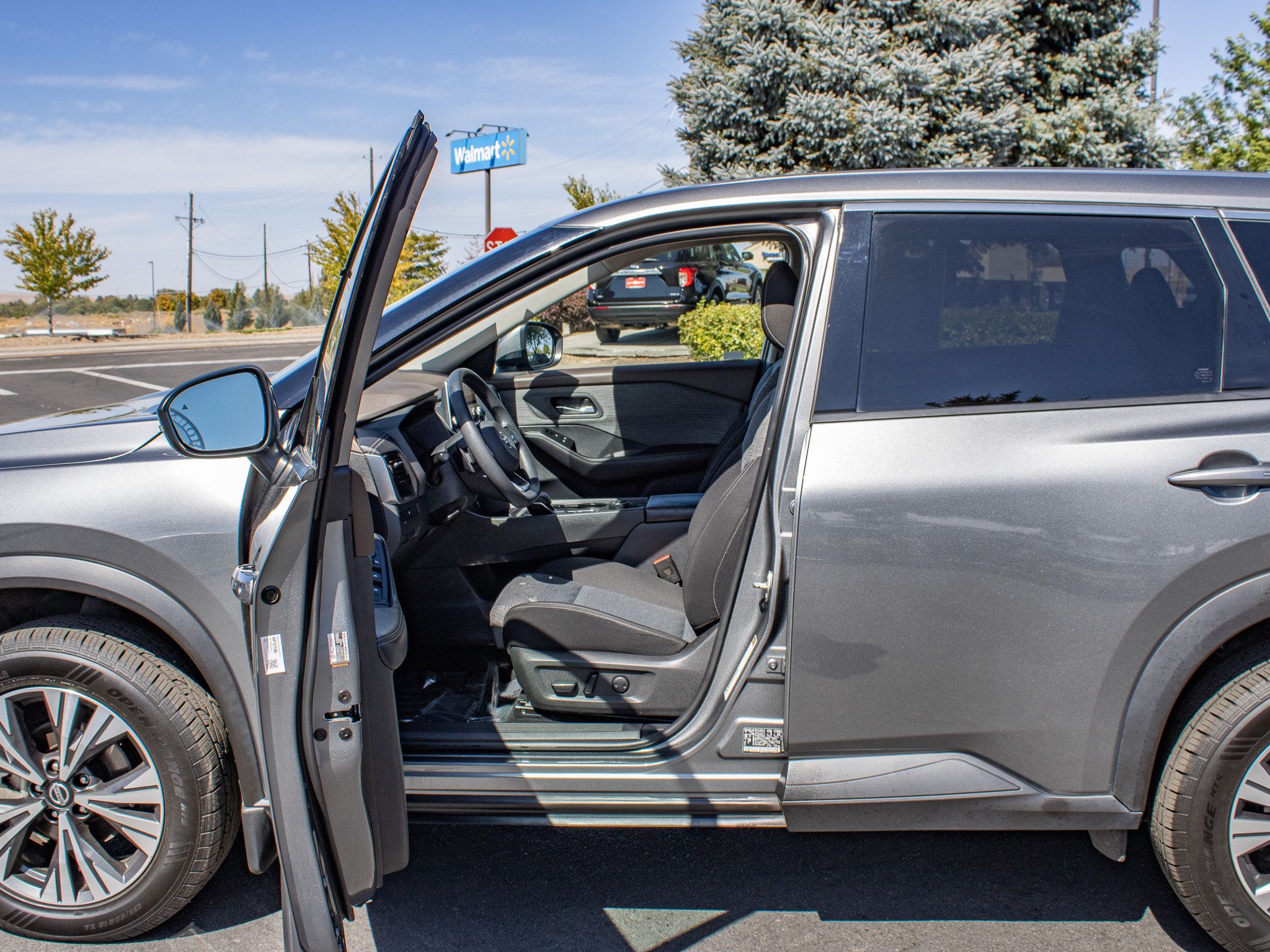 Used 2021 Nissan Rogue SV AWD/4WD image 26