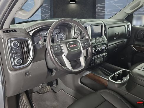 Used 2021 GMC Sierra 1500 SLT w/ SLT Premium Plus Package AWD/4WD image 30