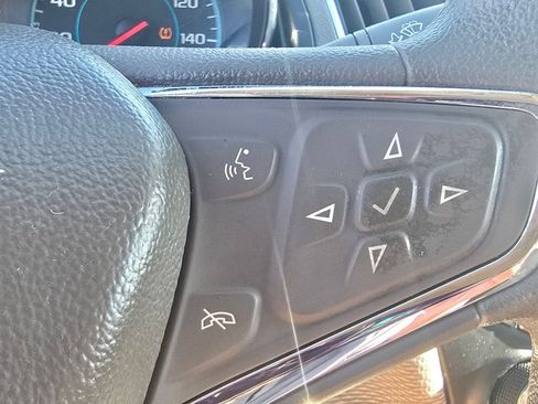 Used 2018 Chevrolet Cruze LT FWD image 24