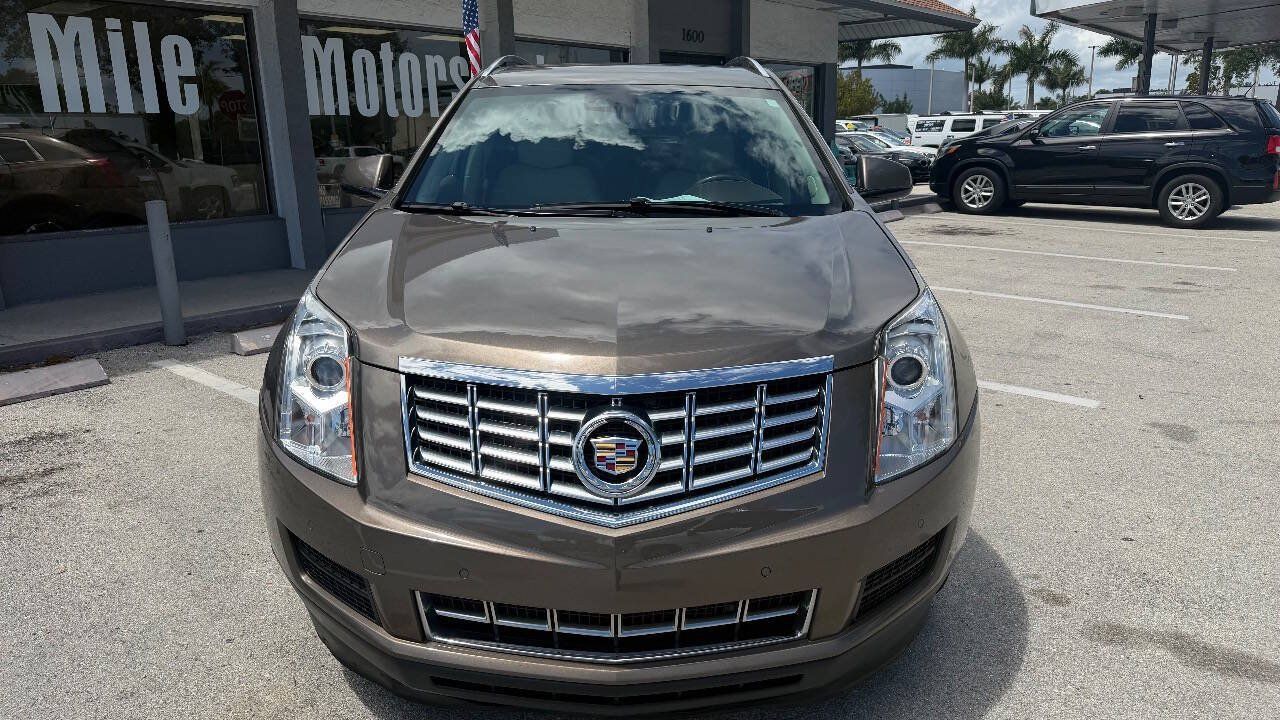 Used 2014 Cadillac SRX Luxury w/ Driver Awareness Package FWD image 2