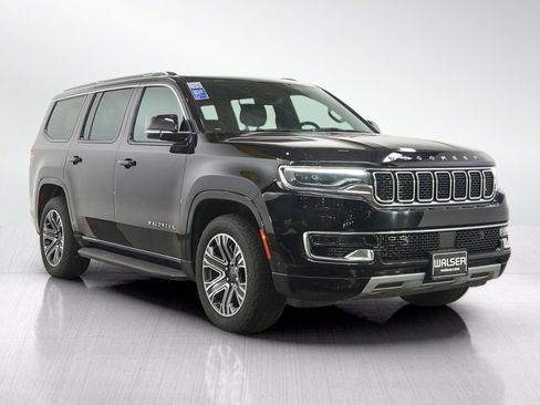 Used 2023 Jeep Wagoneer Series II AWD/4WD image 7