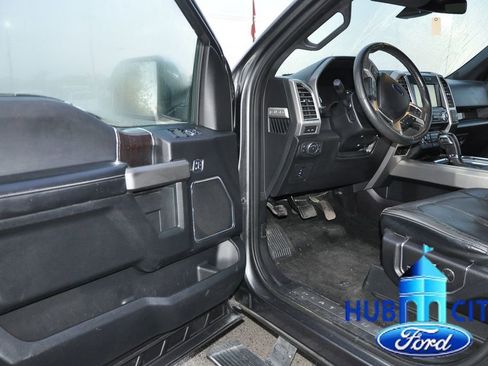 Used 2015 Ford F150 Platinum w/ Equipment Group 701A Luxury image 10