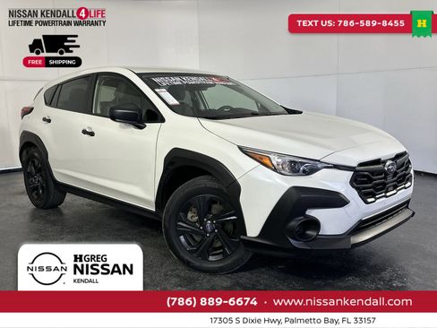 Used 2024 Subaru Crosstrek 2.0i image 1