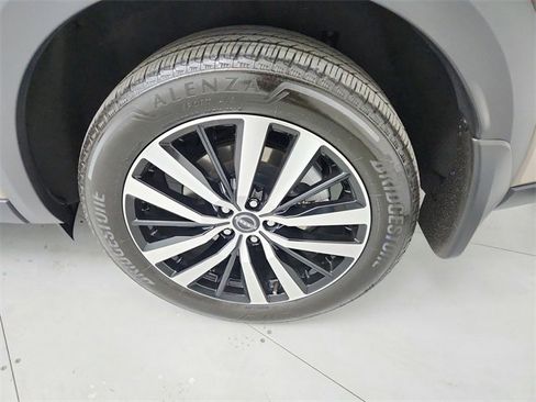 Used 2024 Nissan Pathfinder Platinum w/ Cargo Package image 47