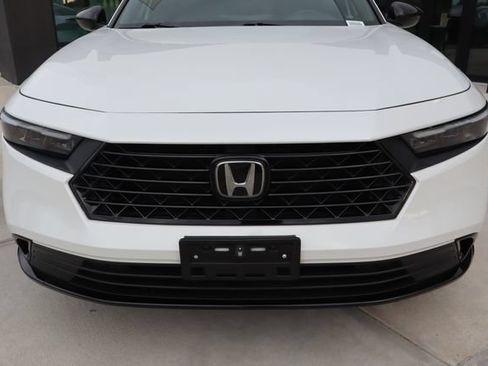 Used 2024 Honda Accord Sport image 9