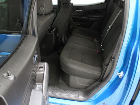 Used 2023 Chevrolet Colorado LT AWD/4WD image 24