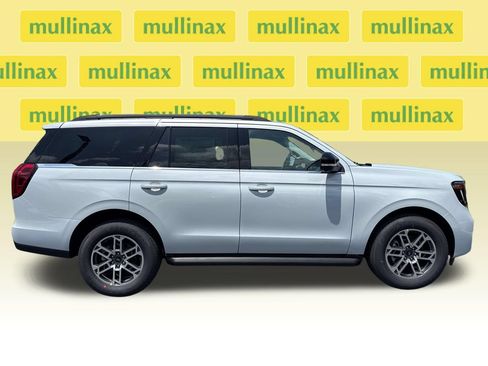 New 2026 Ford Expedition Active RWD image 16